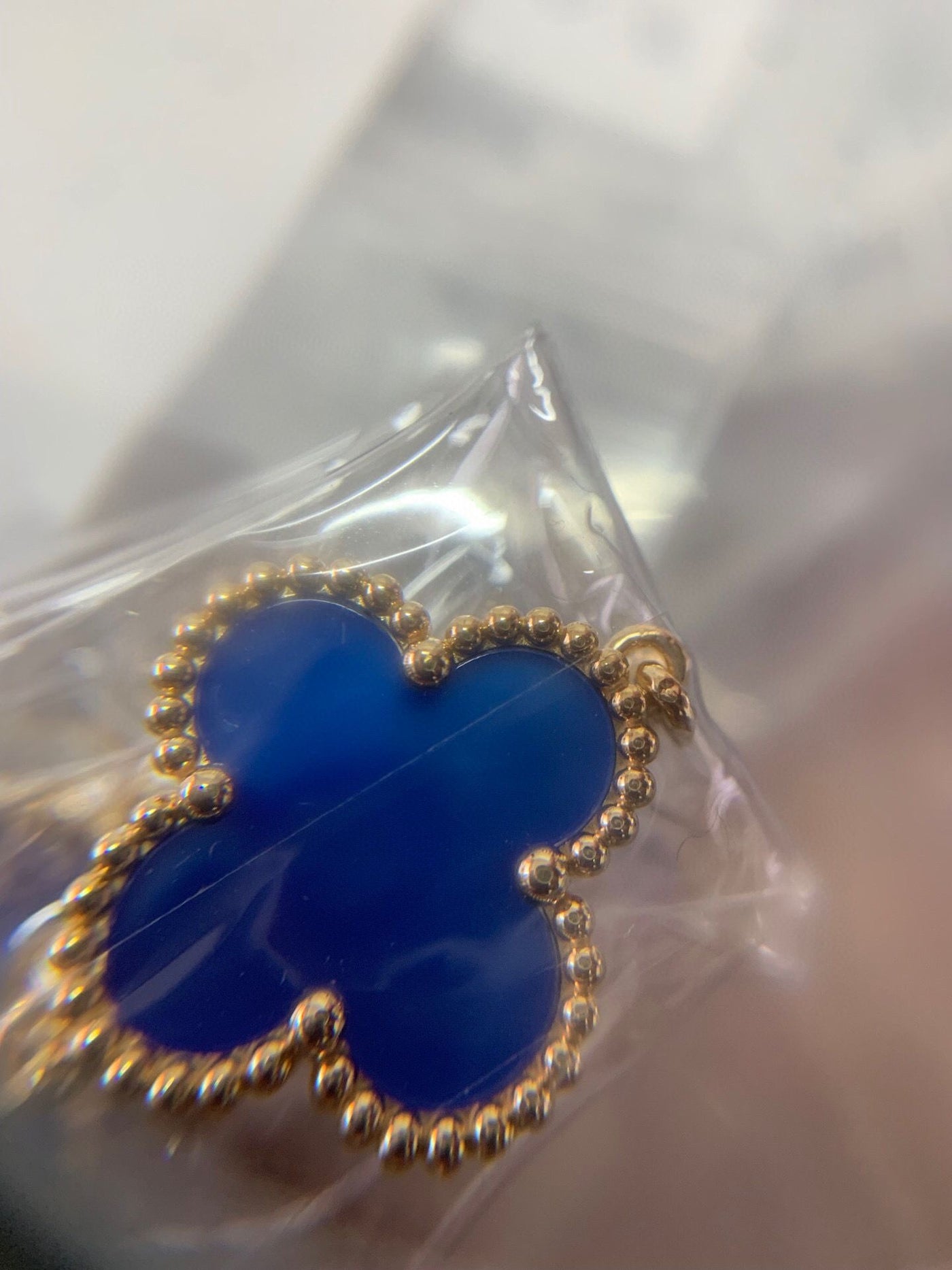 Authentic 18k Gold Vintage 5 Motif Blue Agate Bracelet with original Box and packaging