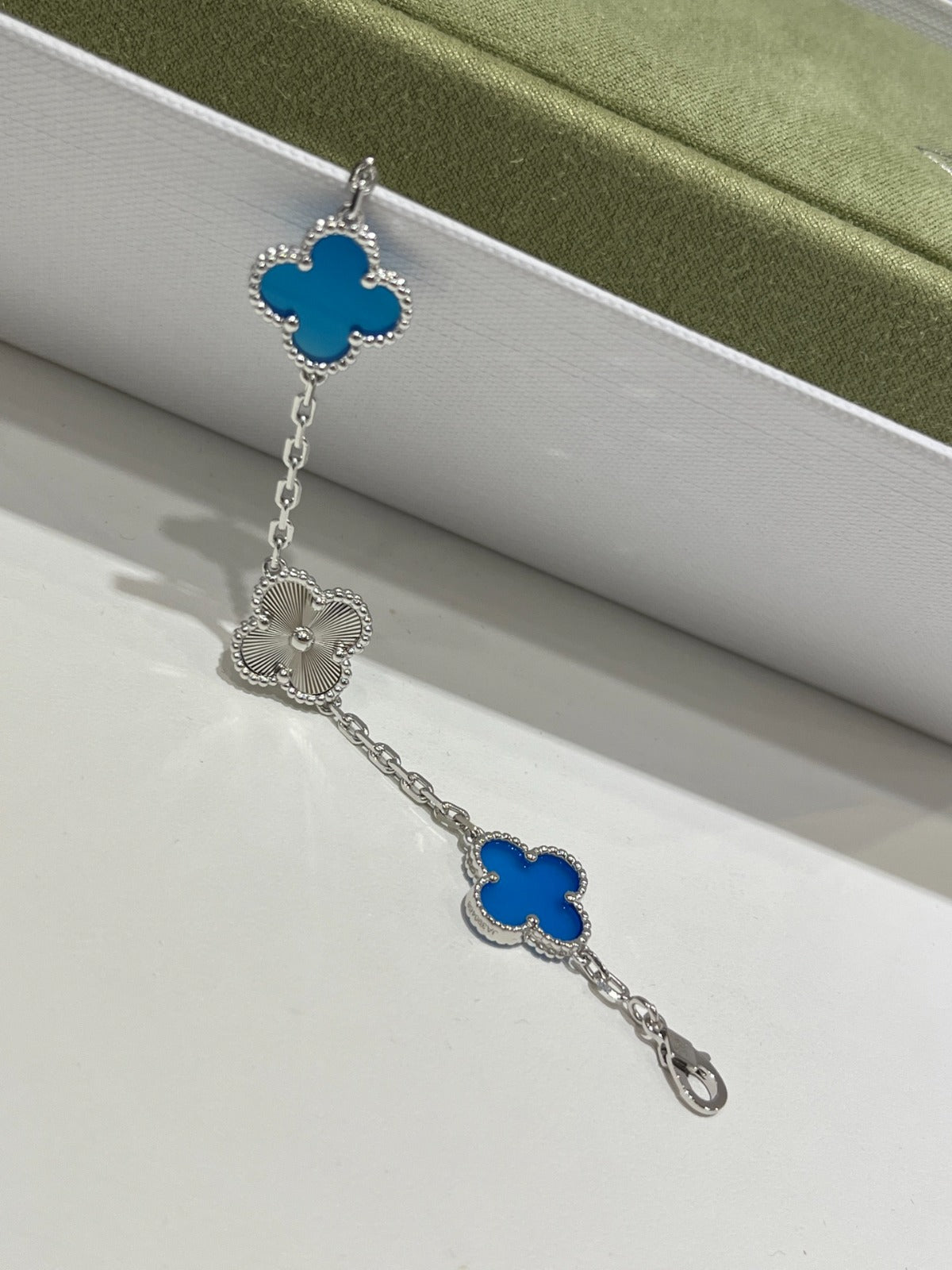 Vca 18K White Gold Diamond gray with turquoise blue 5 Motifs Vintage Alhambra Bracelet with original box and packaging