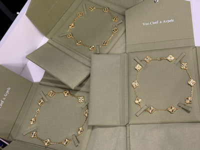 18k Gold vca Necklace vintage 10 Motifs alhambra including full set packaging( real pictures)