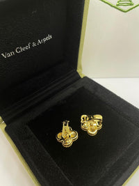 Van cleef and arpels 18k Gold Earrings Guilloché alhambra 1 motif clover