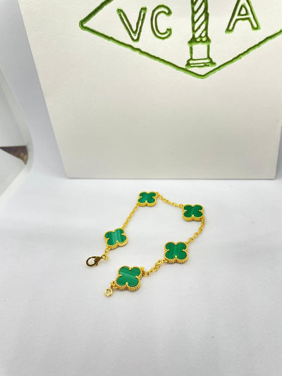 18k Gold Alhambra Malachite Bracelet in 18k Gold with Full Set Packaging