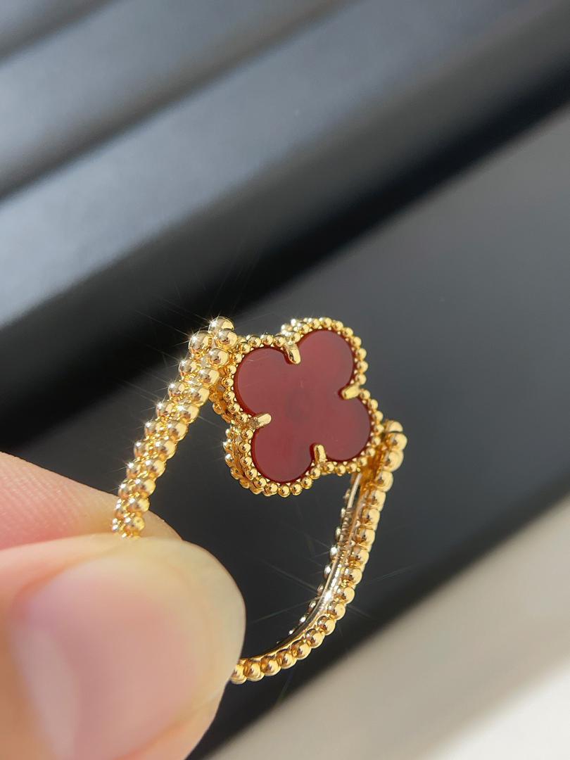 18k Gold Vca Ring Vintage Alhambra reversible ring red carnelier ( real pictures )