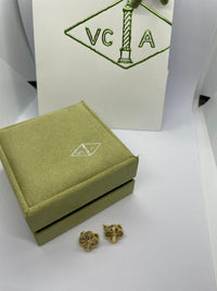 Van cleef and arpels 18k Gold Earrings Guilloché alhambra 1 motif clover