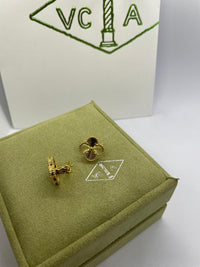 Van cleef and arpels 18k Gold Earrings Guilloché alhambra 1 motif clover
