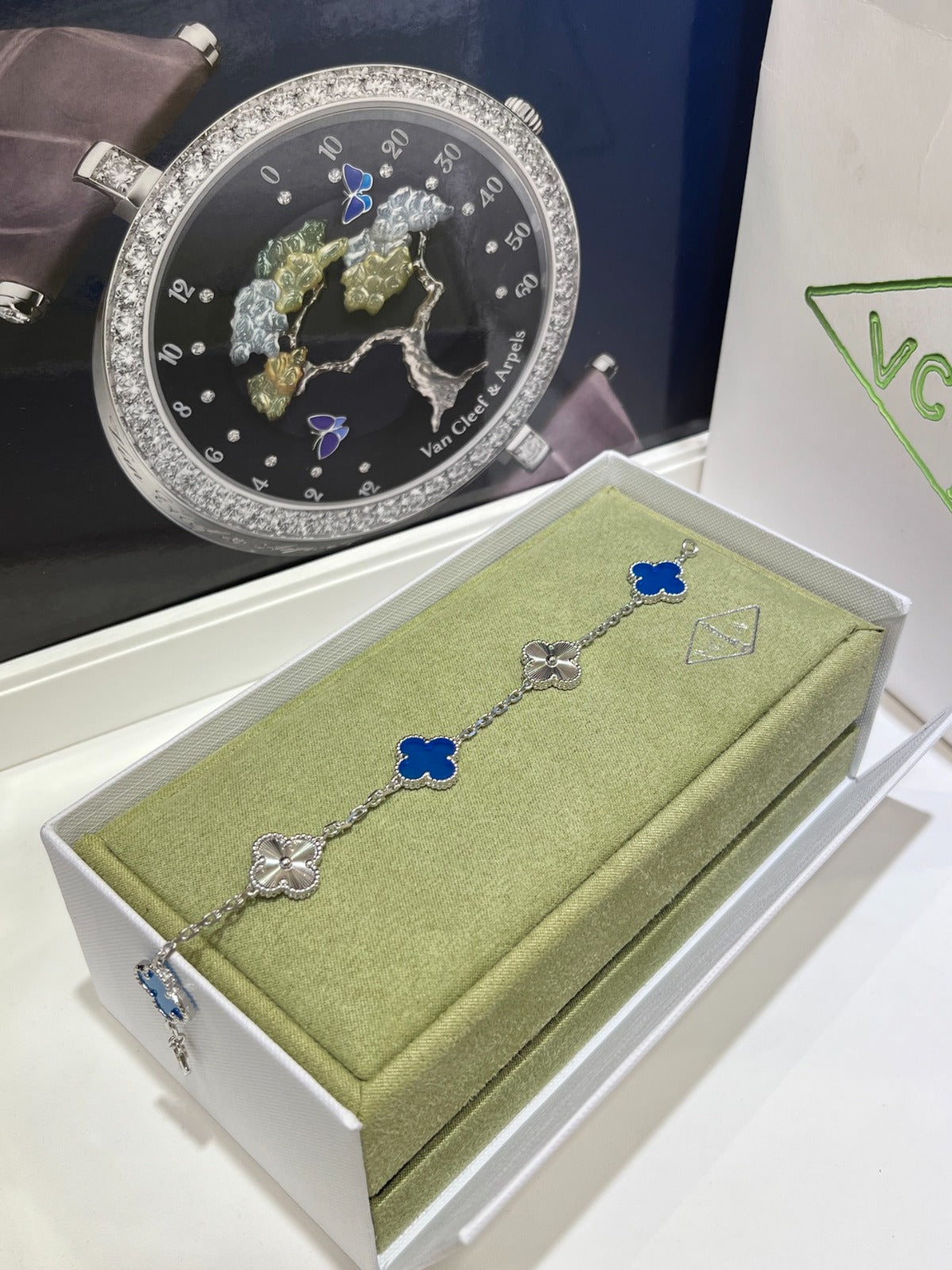 Vca 18K White Gold Diamond gray with turquoise blue 5 Motifs Vintage Alhambra Bracelet with original box and packaging