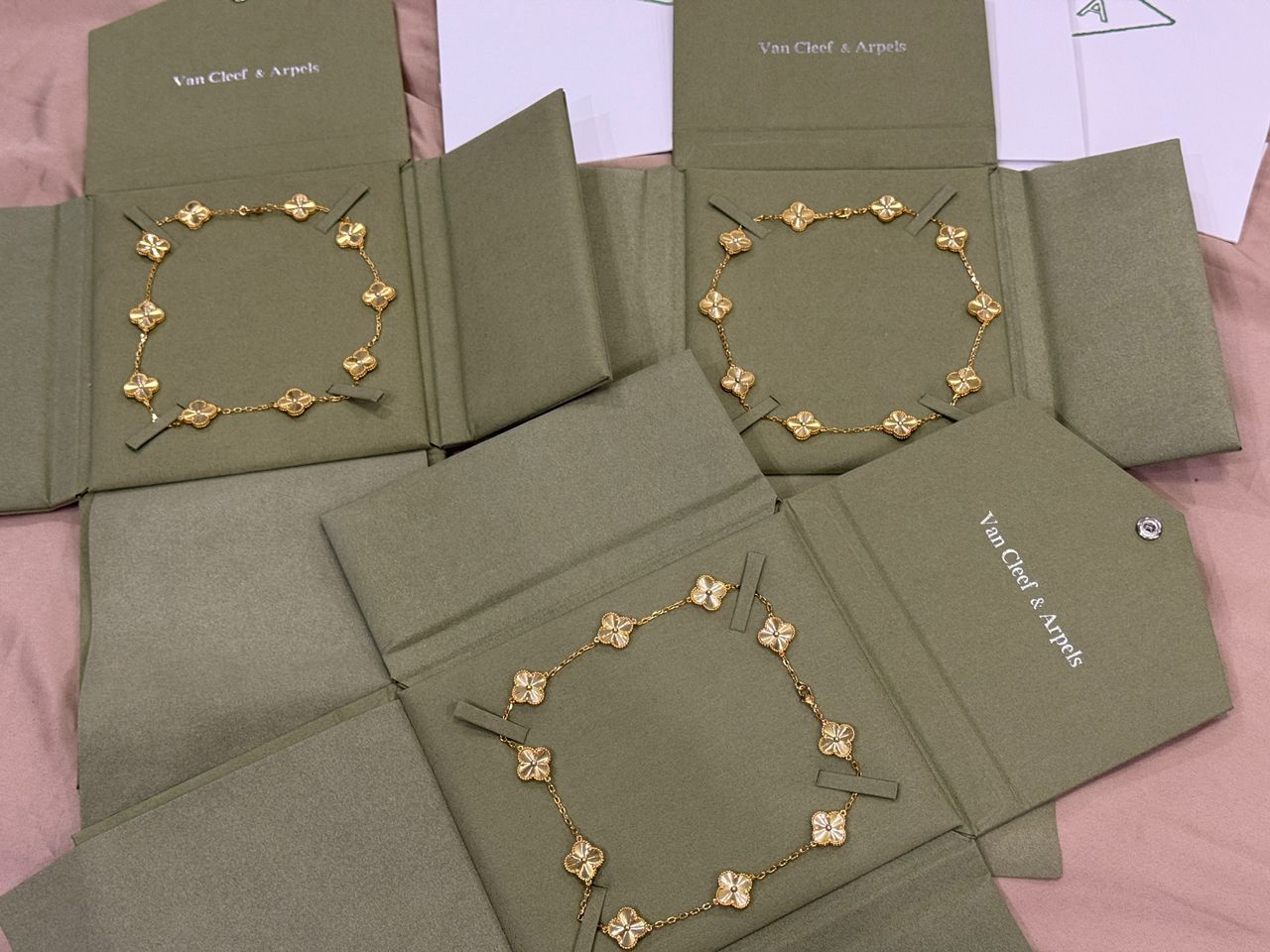 18k Gold vca Necklace vintage 10 Motifs alhambra including full set packaging( real pictures)