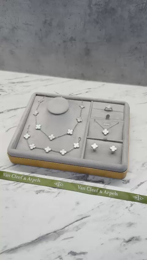18 gold White gold mother of pearl necklace with bracelet and special box vca